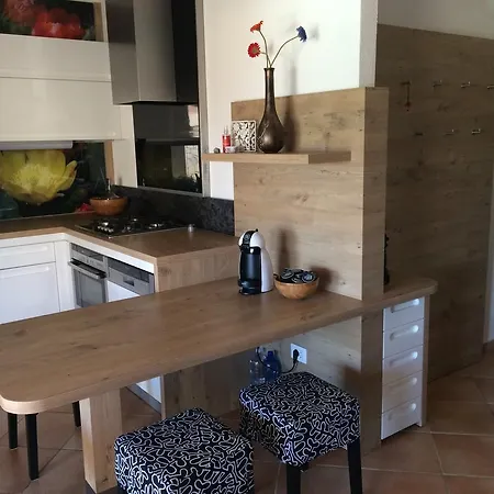 Holiday home Villetta Sara